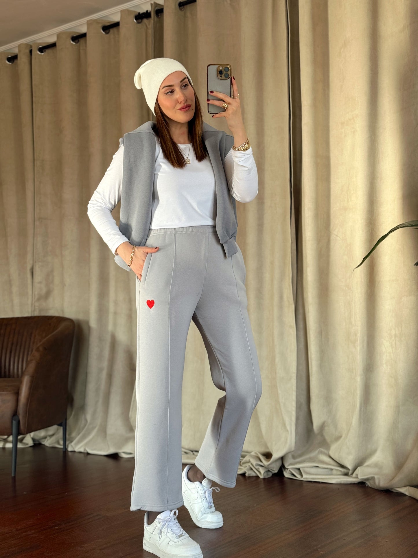 Kalp Nakışlı Çimalı Eşofman Alt - GRİ