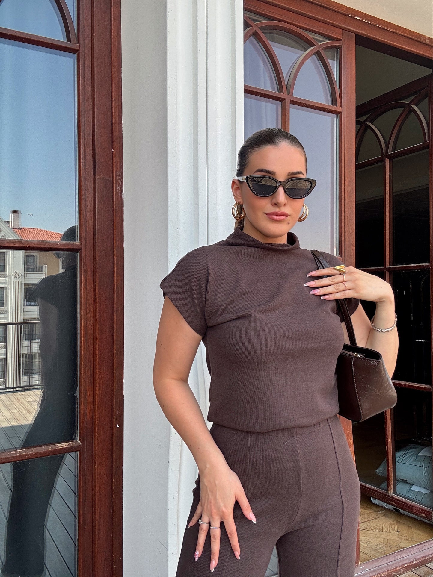 Selanik Boğaz Detaylı Takım Kahve
