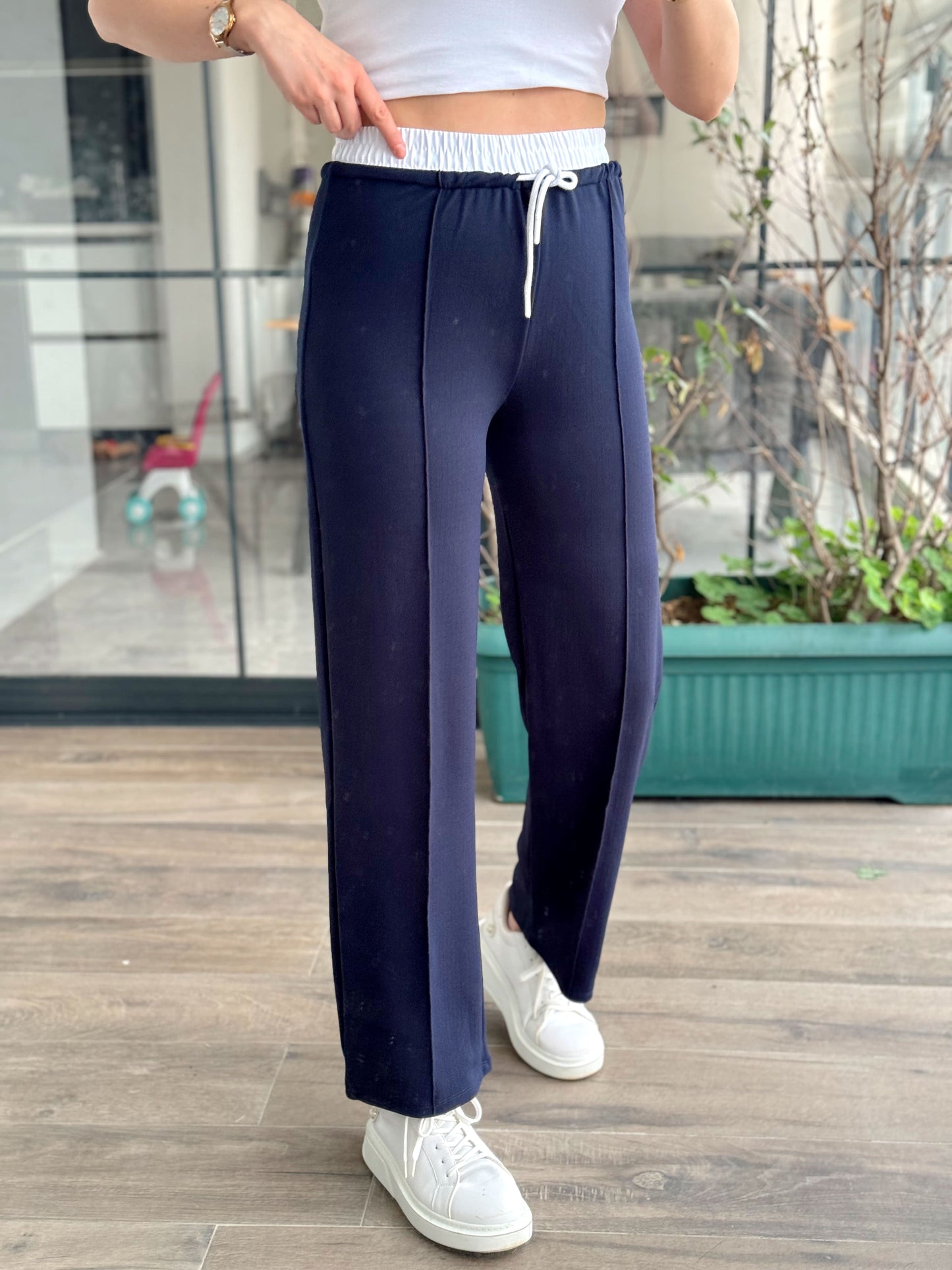 Beli Lastikli Çimalı Pantolon - LACİVERT