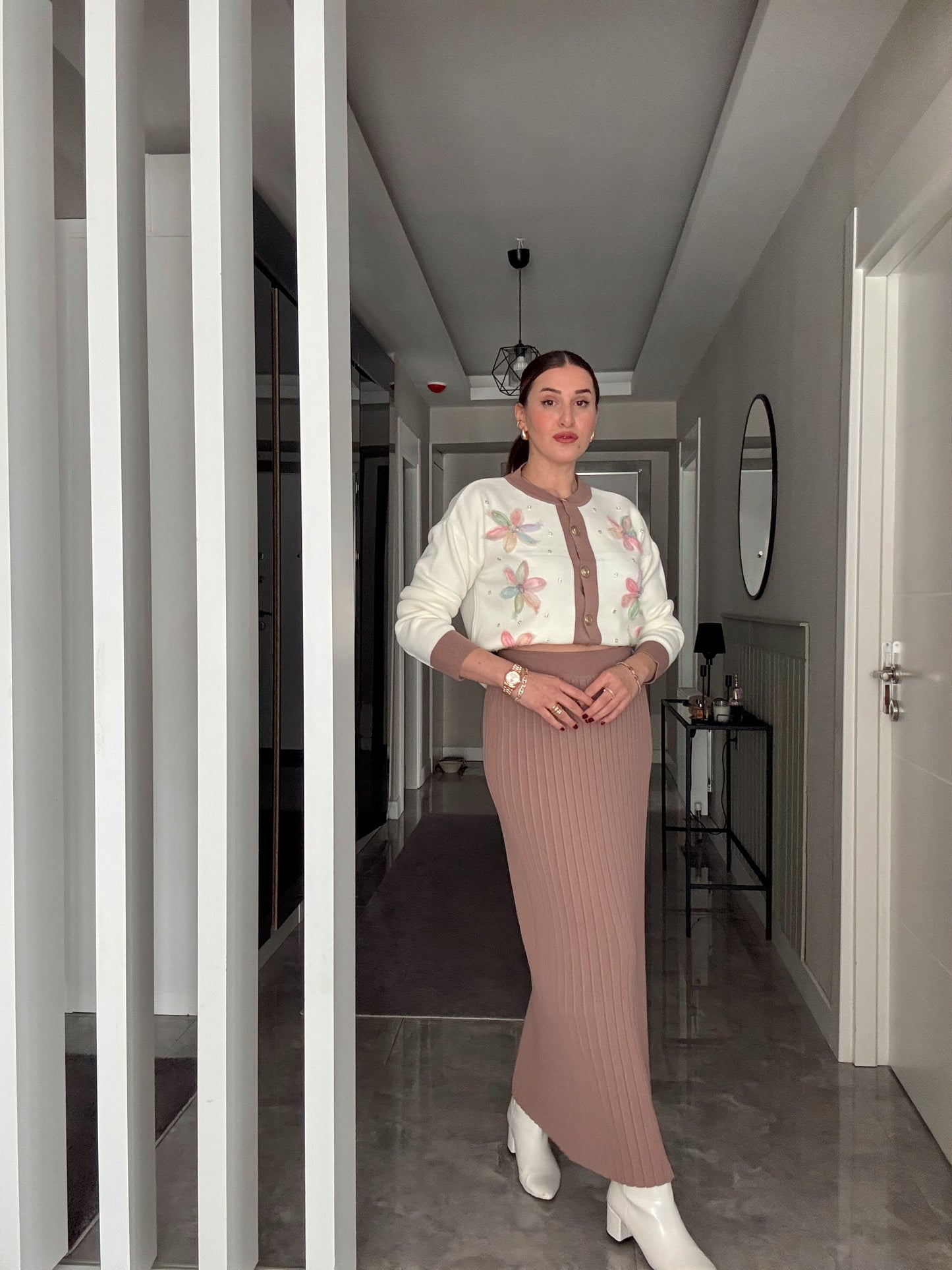 Çiçekli Düğmeli Takım - PUDRA