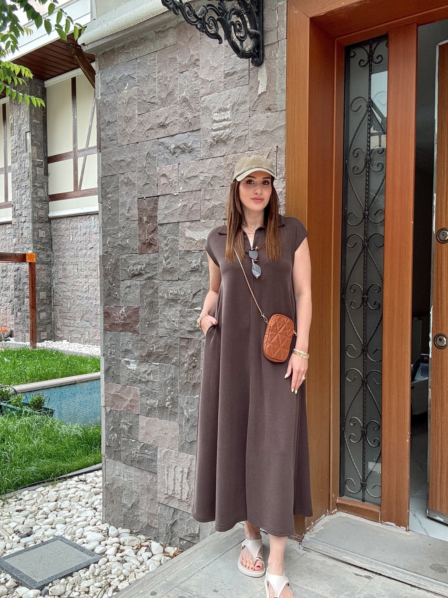 Polo yaka yıkamalı modal kumaş salaş elbise KAHVERENGİ