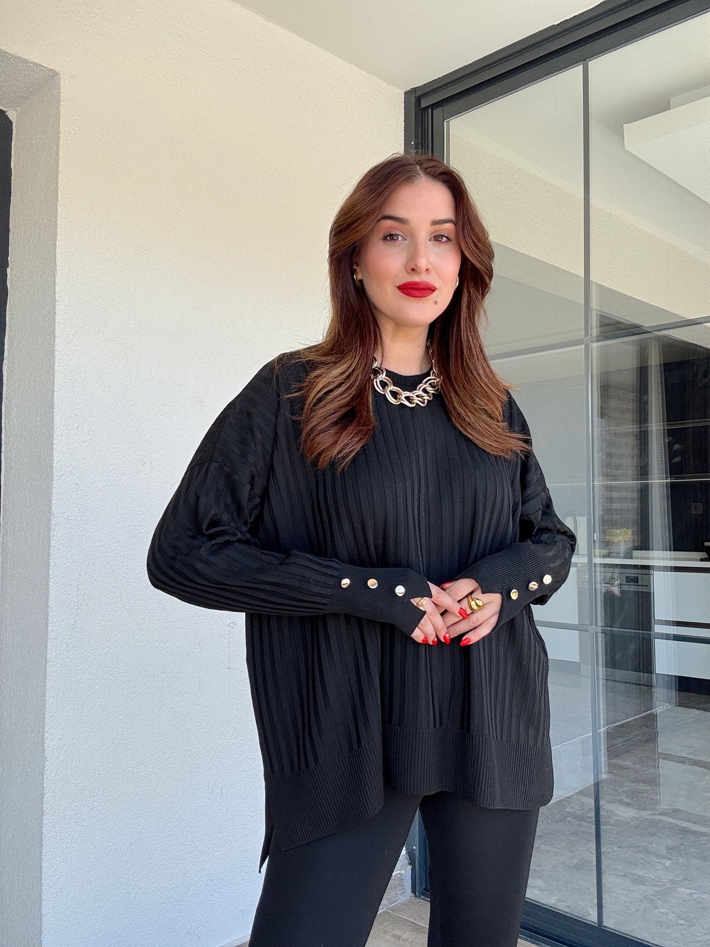Oversize kesim kol düğmeli kazak SİYAH
