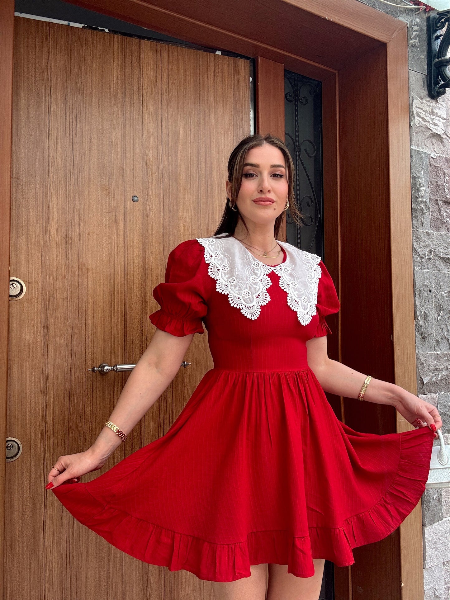 Güpür yaka detaylı keten elbise BORDO