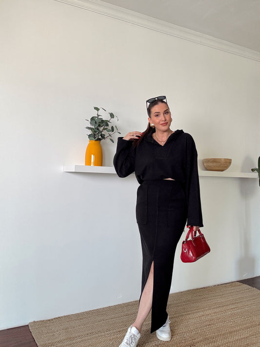 V yaka Kapüşonlu Yırtmaçlı etek takım Siyah