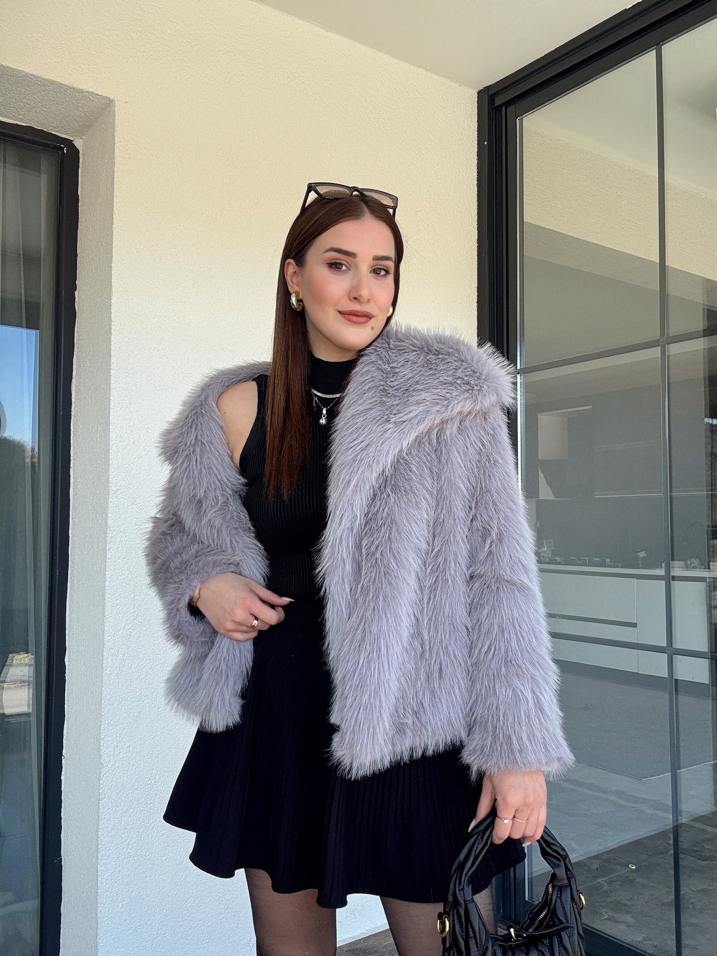 Geniş yaka astarlı kürklü mont-GRİ