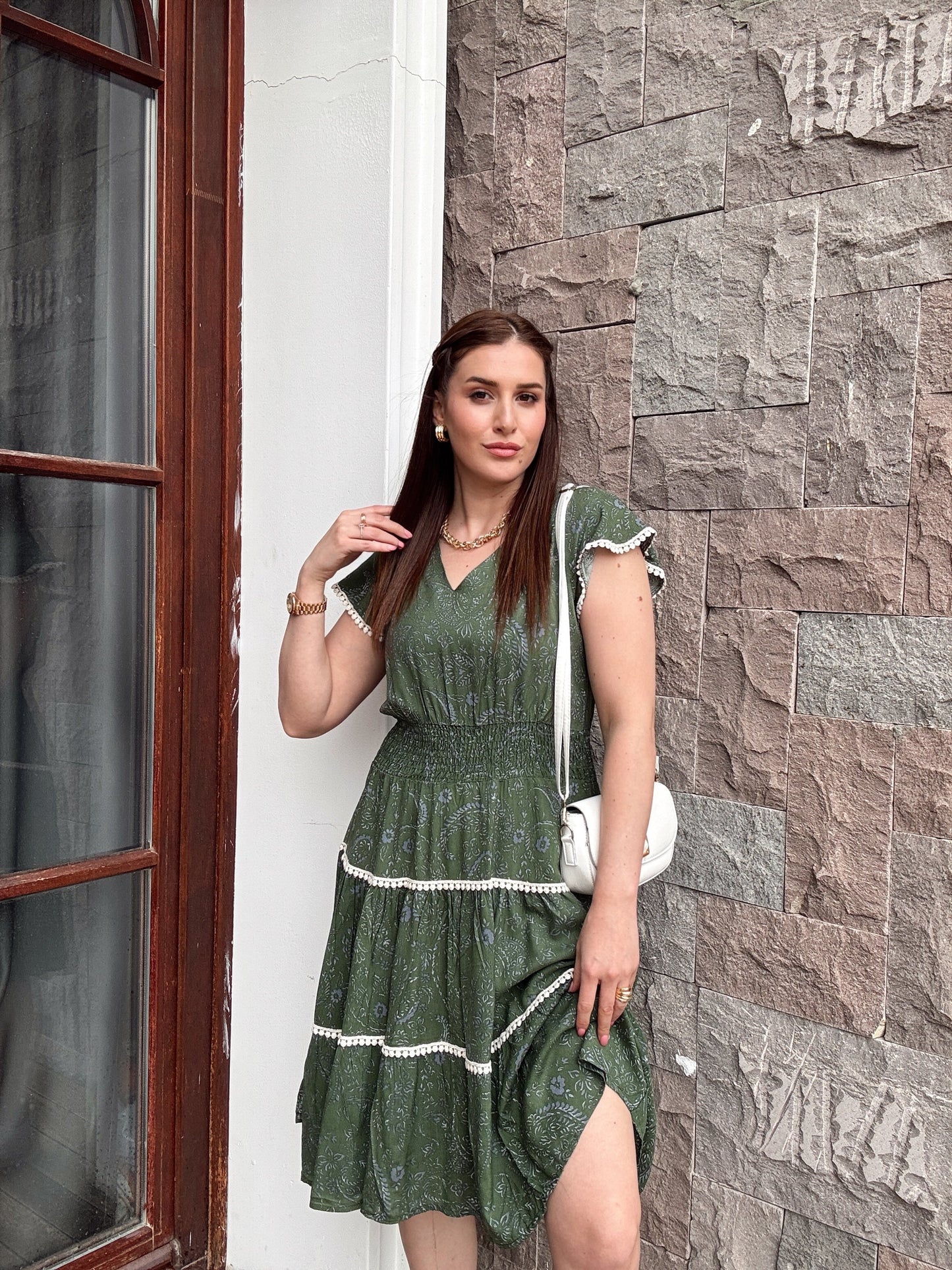 V yaka kol işleme detaylı elbise YEŞİL