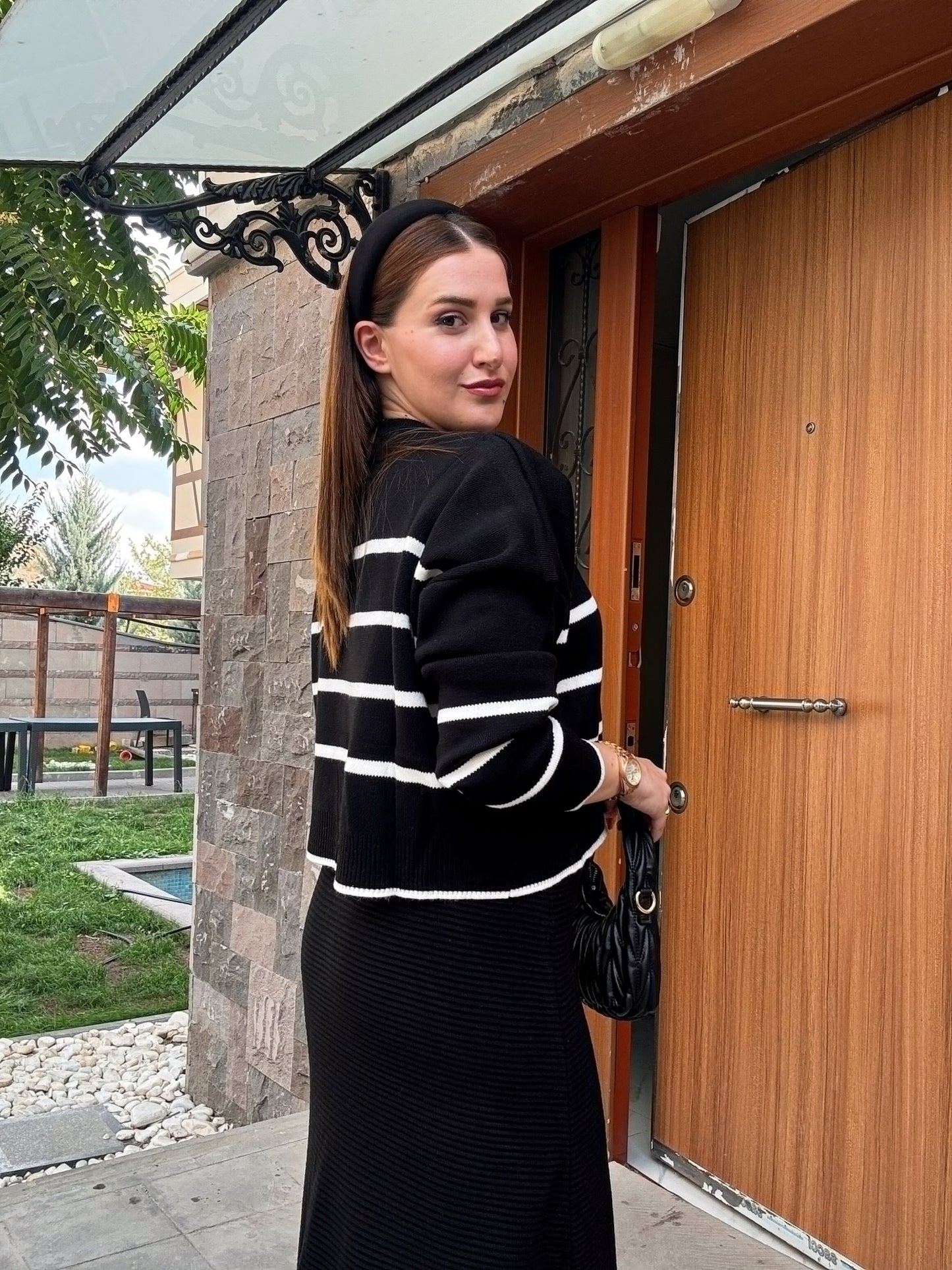 Çizgili Crop Kazak - SİYAH