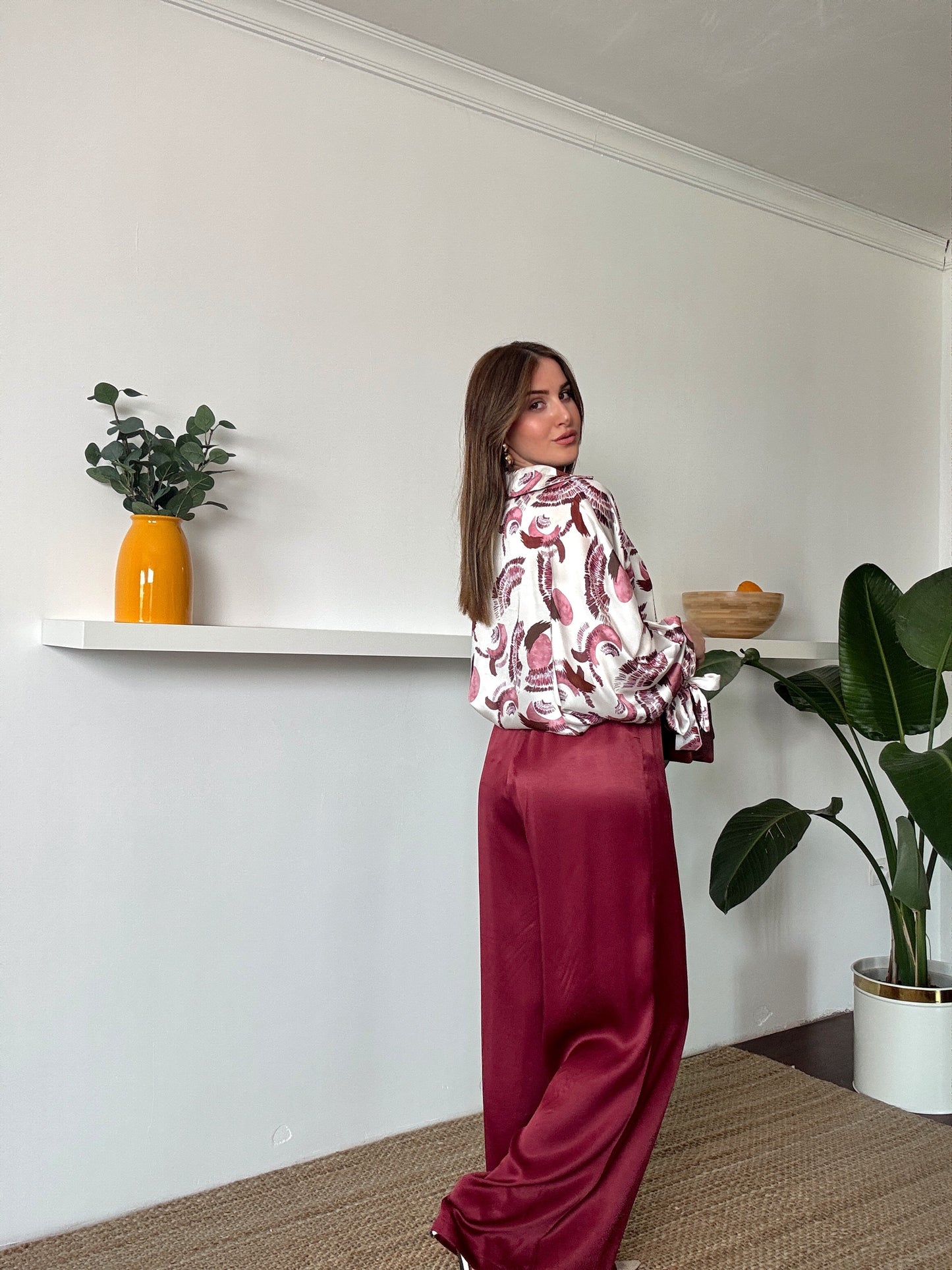 Beli lastikli saten bol paça pantolon BORDO
