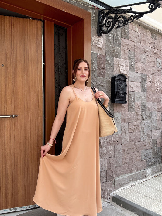Tensel kumaş ayarlanabilir askı detaylı elbise CAMEL