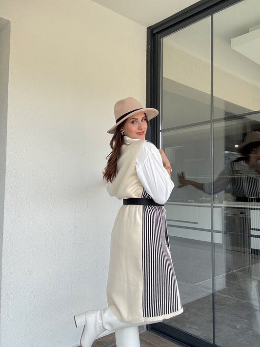 Çizgili Kemerli Uzun Yelek Latte