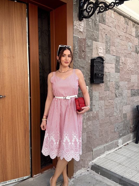 Güpür işleme detaylı çizgili elbise KIRMIZI