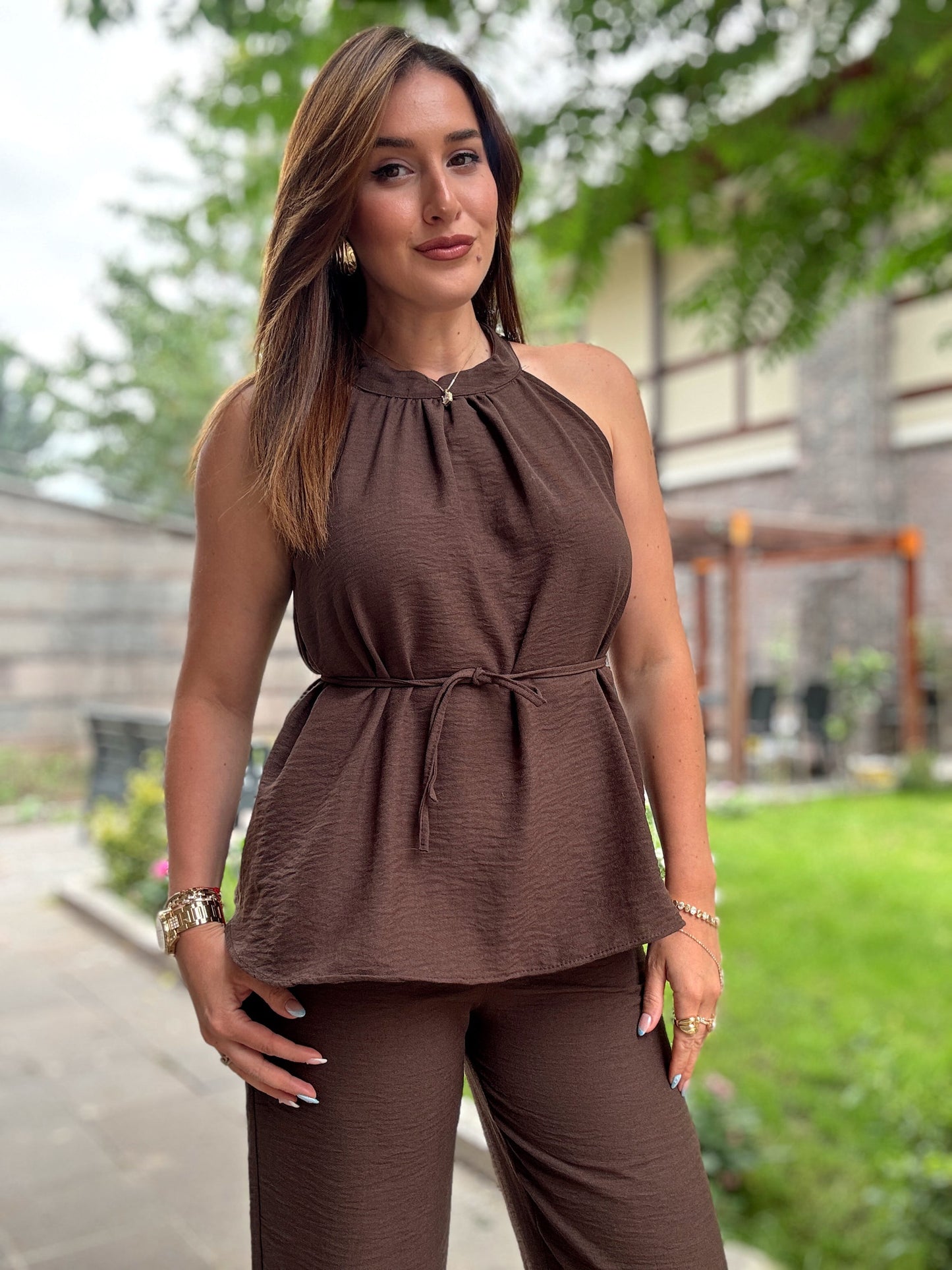 Boyun detaylı keten takım Kahve
