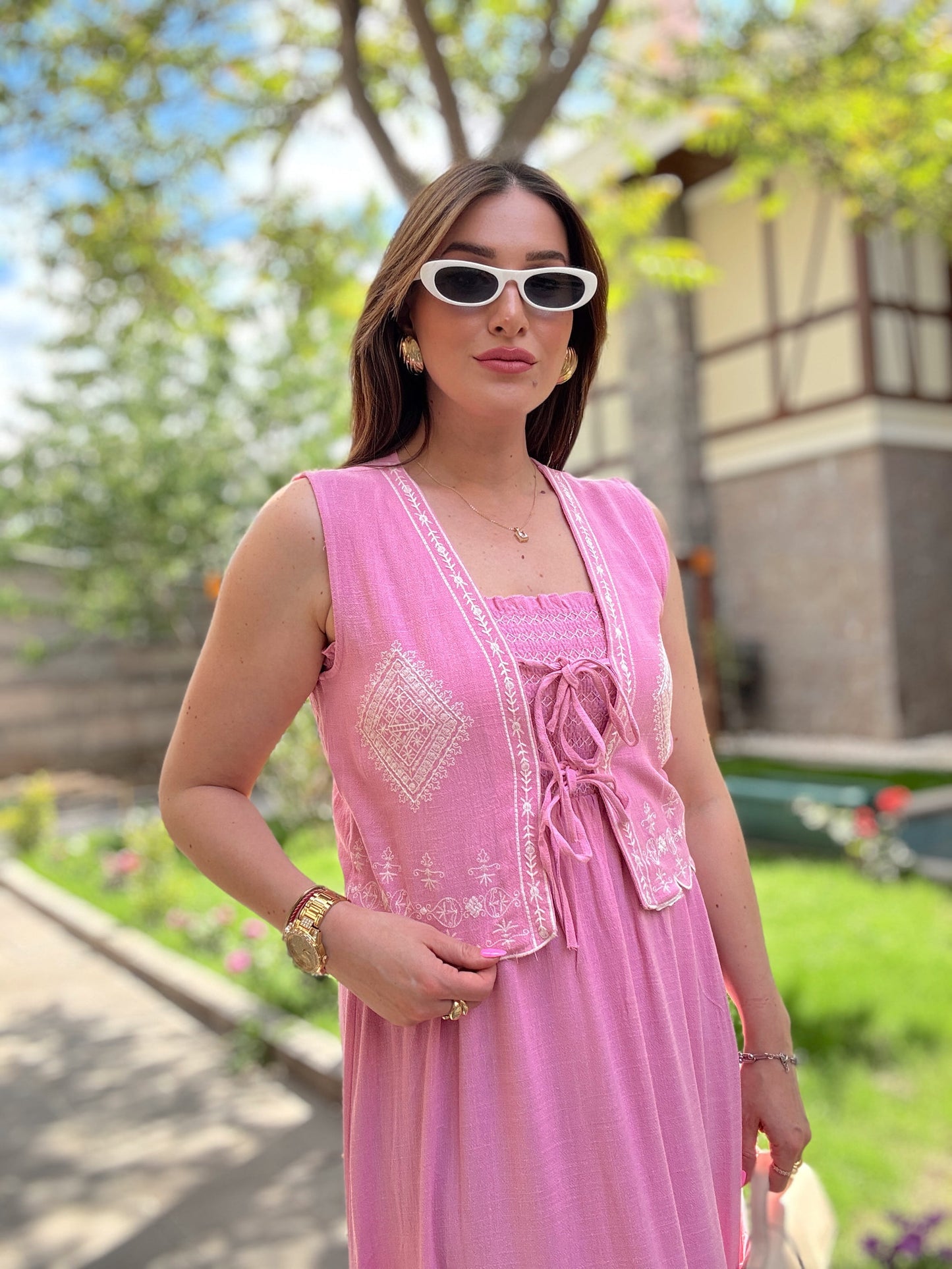 Nakışlı Elbiseli Yelekli Takım Pembe