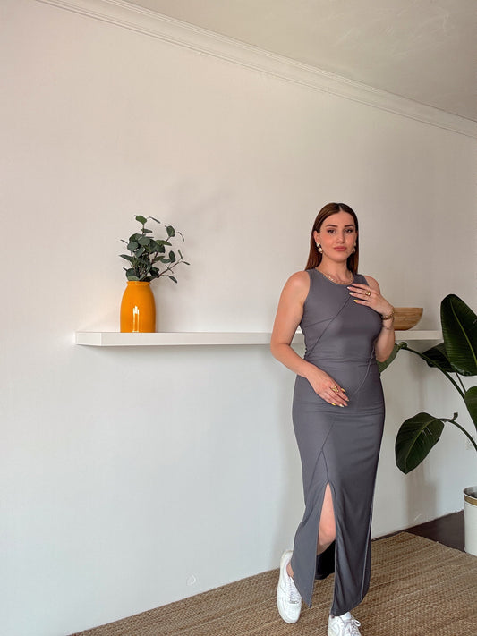 Nevürlü Yırtmaçlı Elbise Gri