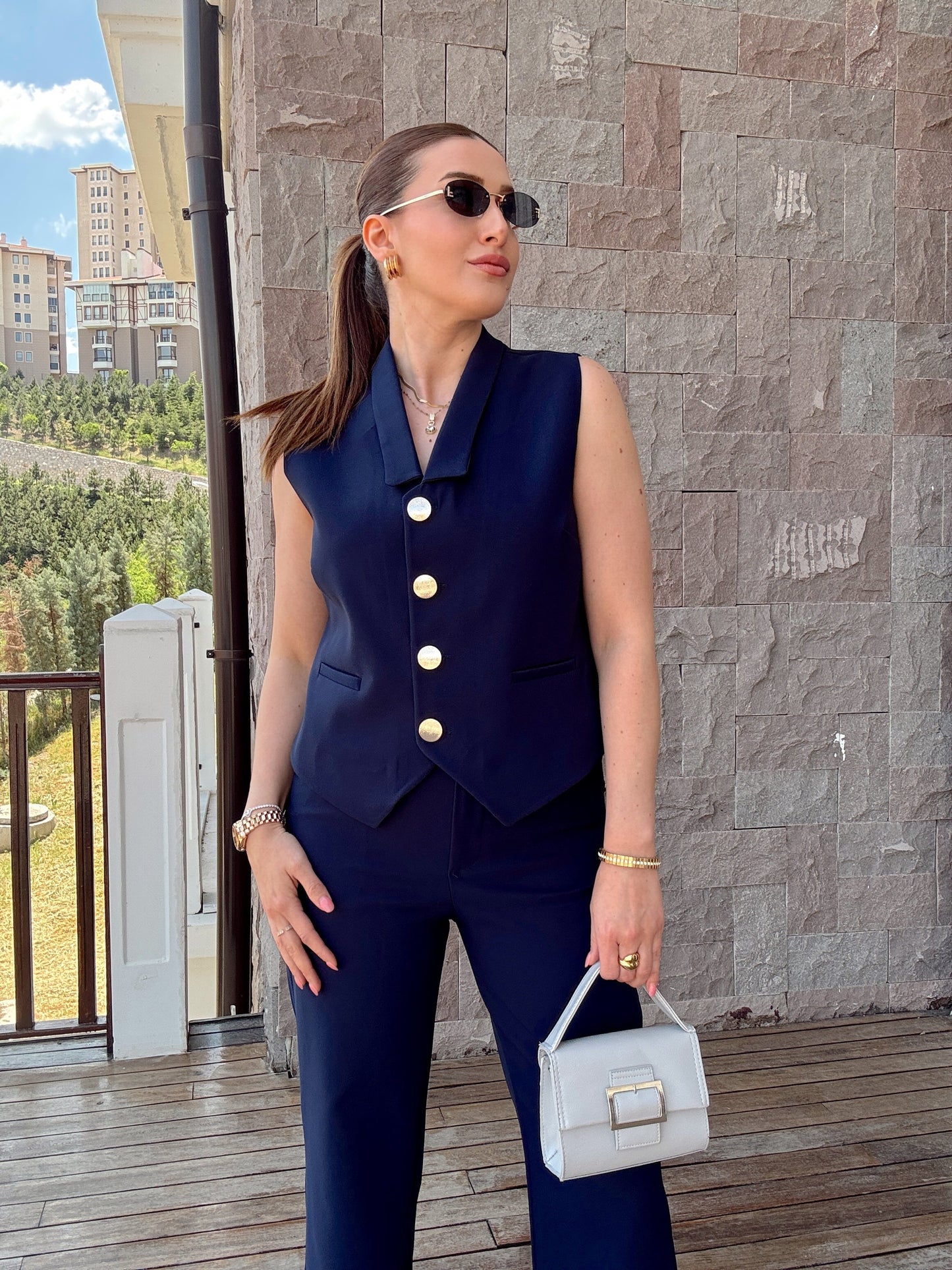 Elisa düğmeli yelekli takım LACİVERT