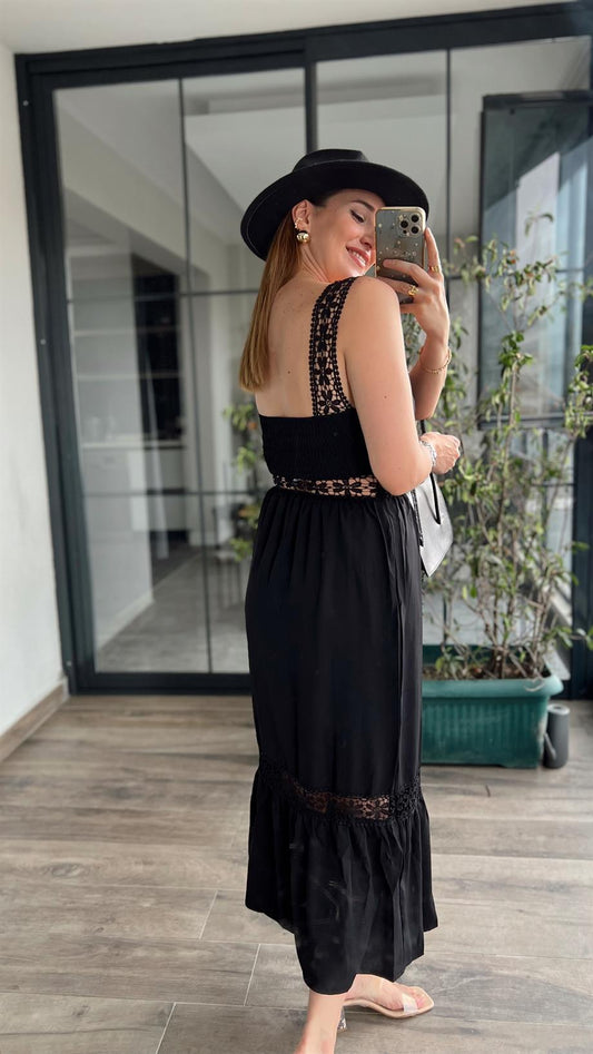 Omuz ve bel güpür detaylı viskon elbise SİYAH