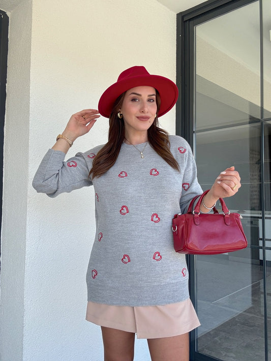 Kalp Nakışlı Premium Triko Kazak Gri