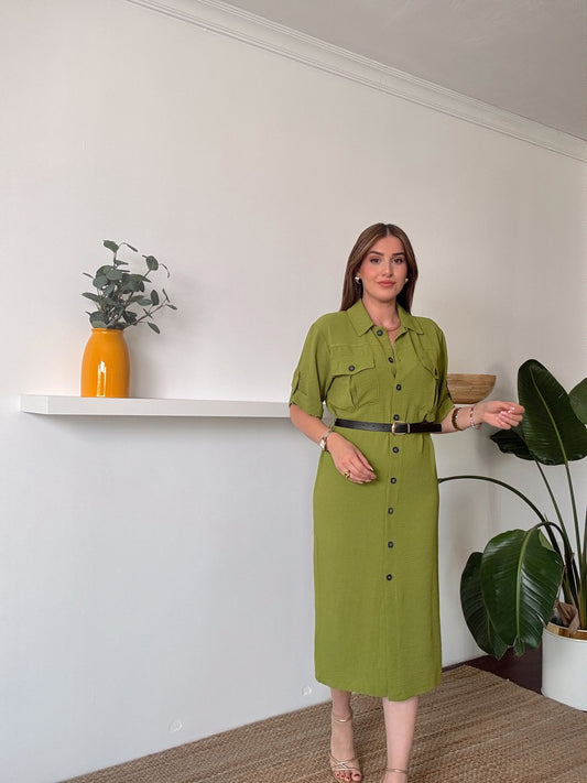 Kısa kol önden düğmeli kemerli elbise YEŞİL