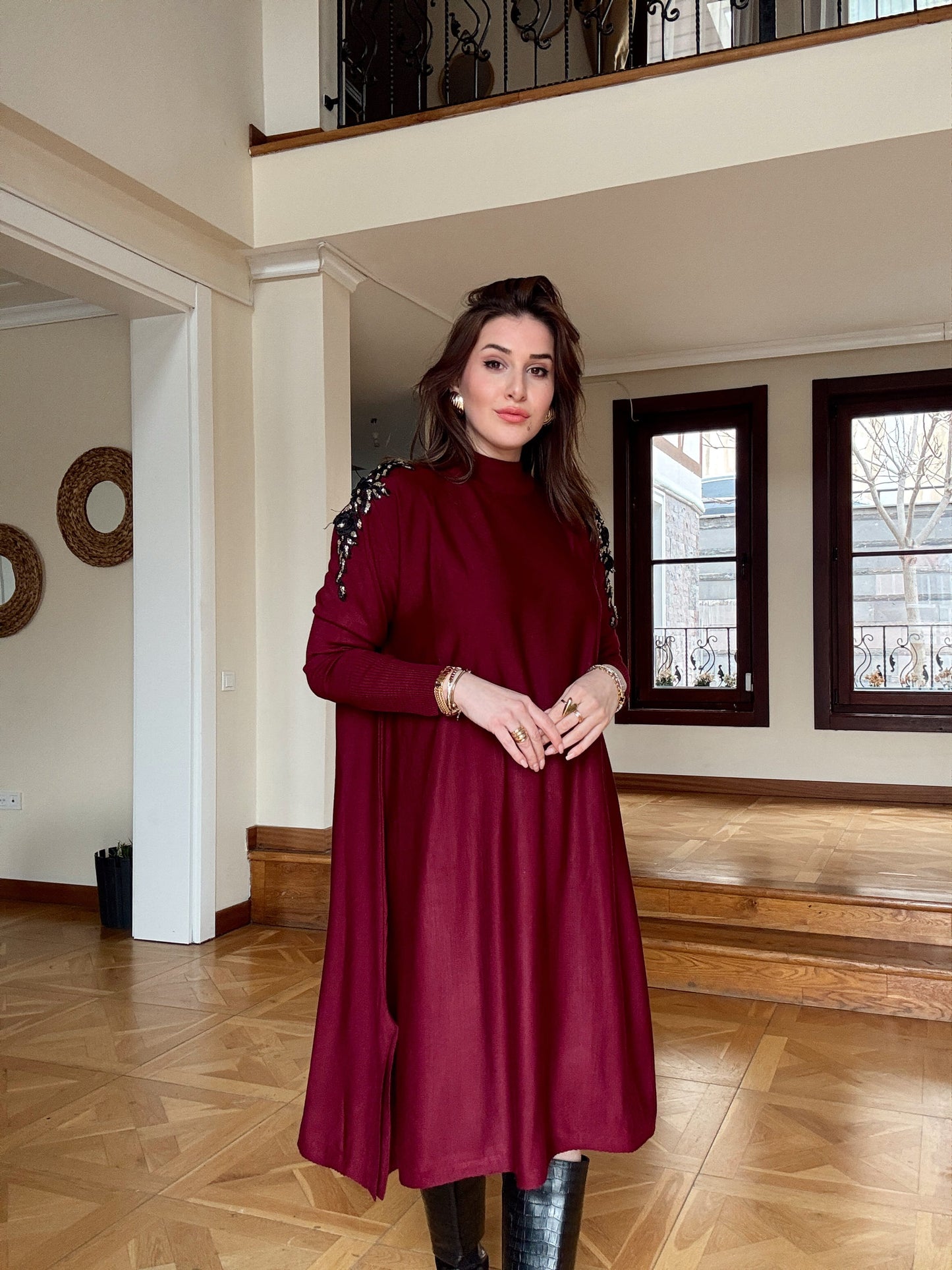 Omuz aksesuarlı tunik elbise -BORDO