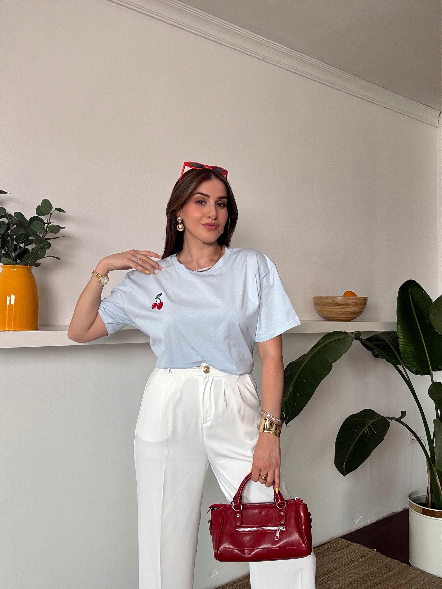 Kiraz nakış detaylı tişört BEBE MAVİ