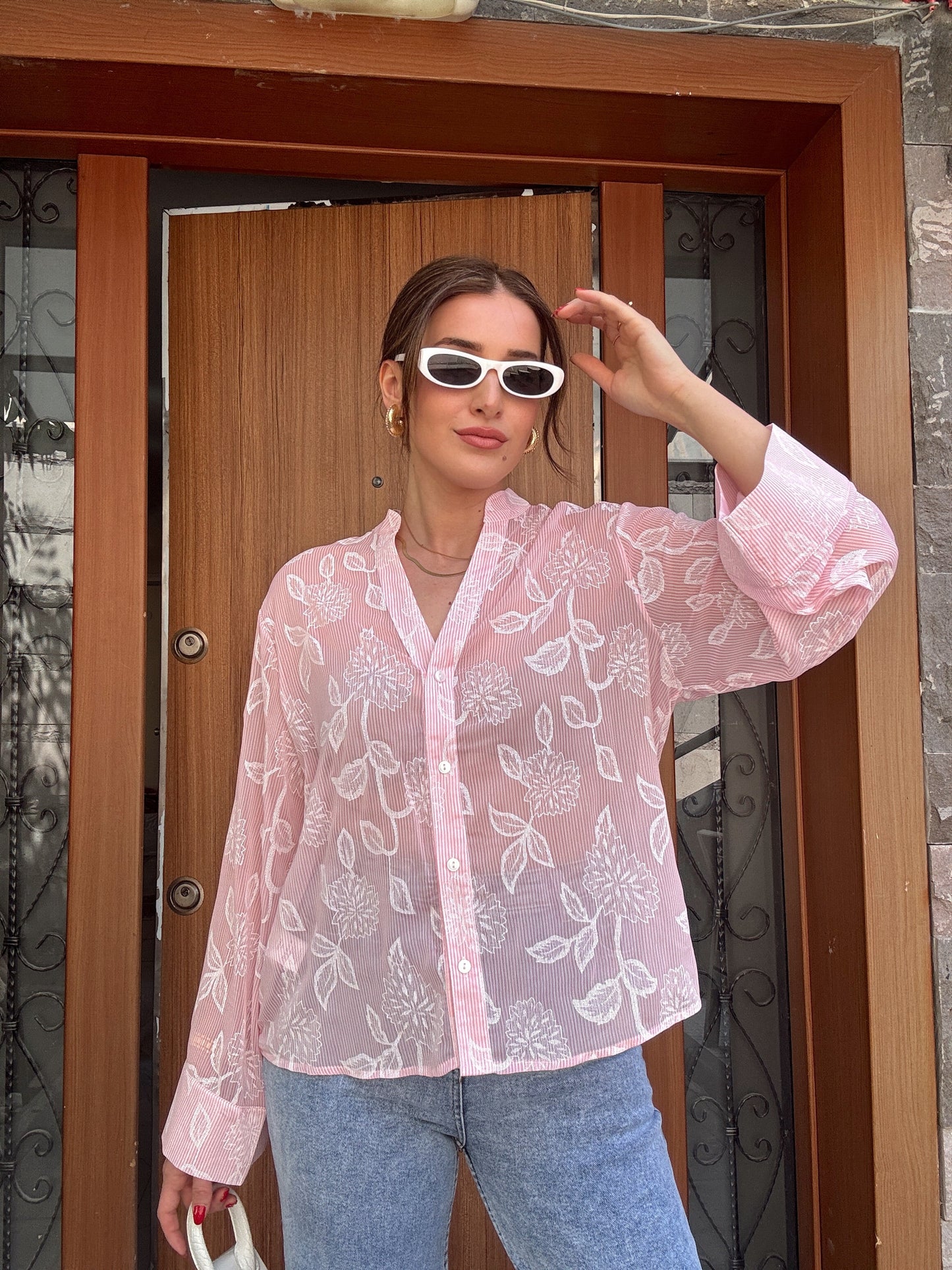 Yaprak detaylı transparan gömlek PEMBE