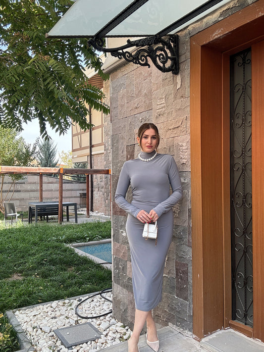 Dik Yaka Büzgülü Sandy Elbise - GRİ
