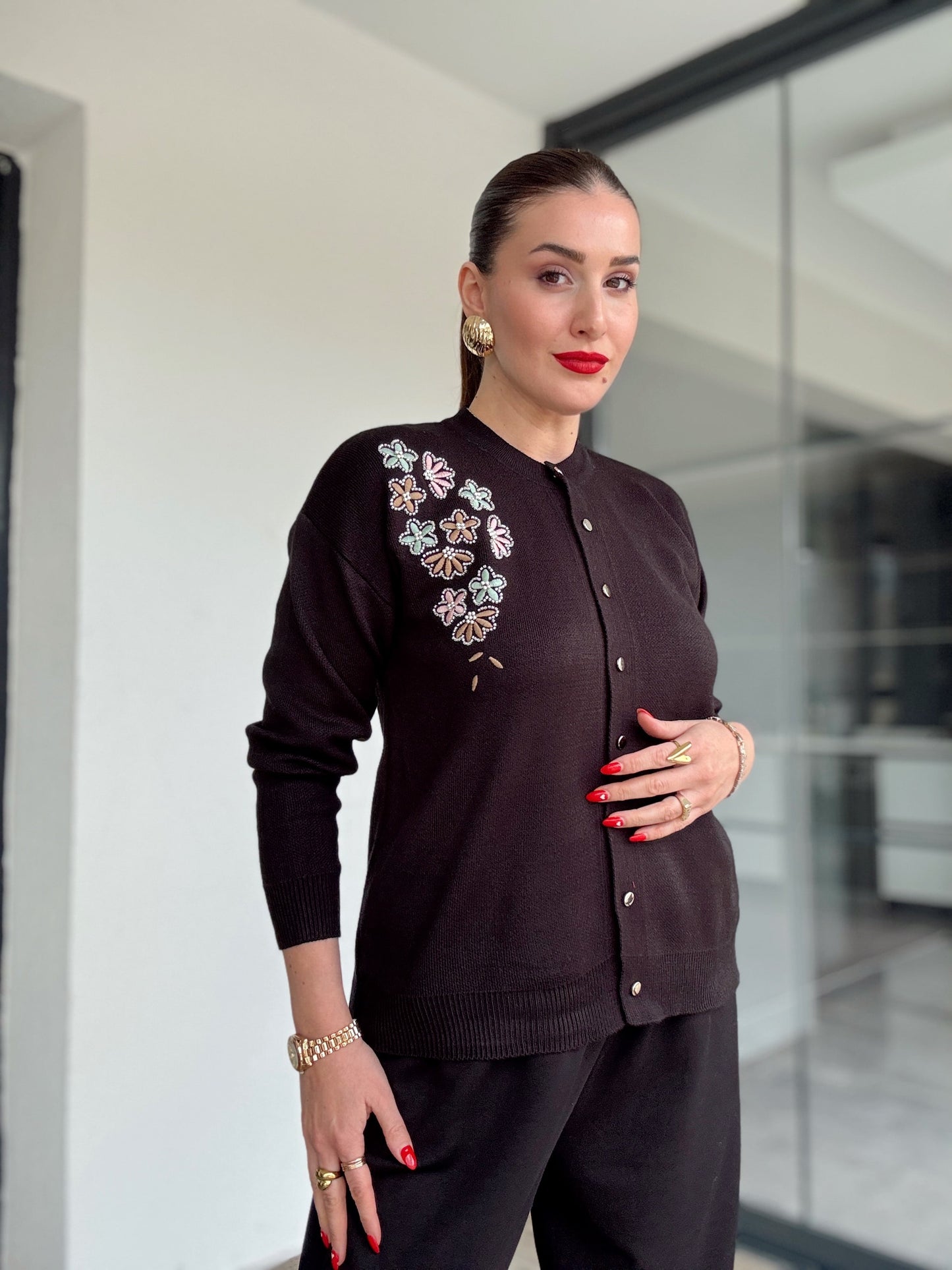 Papatya çiçekli hırka Siyah