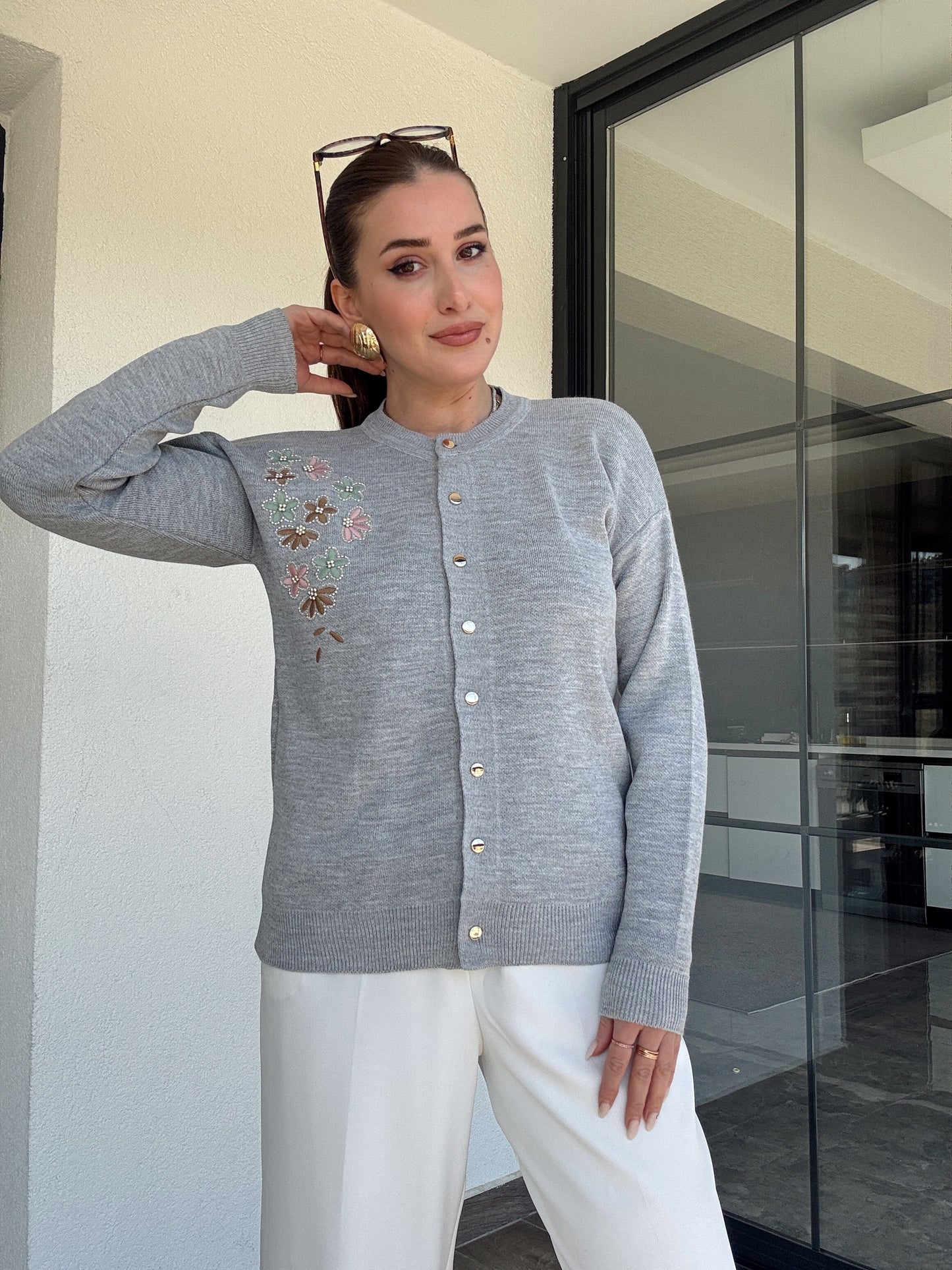 Papatya çiçekli hırka GRİ