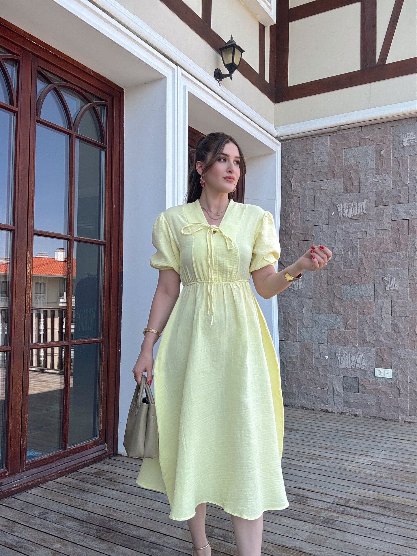 Bel büzgü detaylı müslin elbise SARI