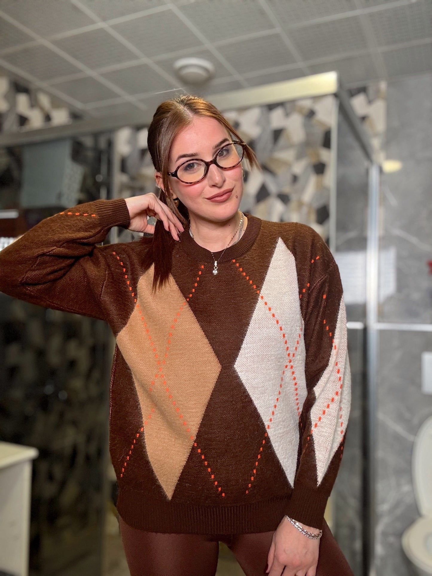 Şerit detaylı baklava desenli kazak-kahve