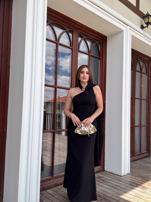 Şal Omuz Detaylı Elbise Siyah