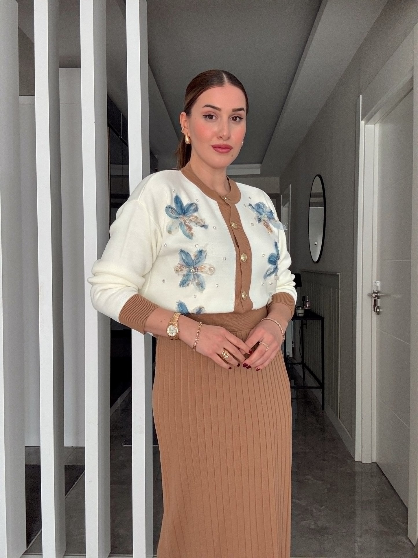 Çiçekli Düğmeli Takım - CAMEL