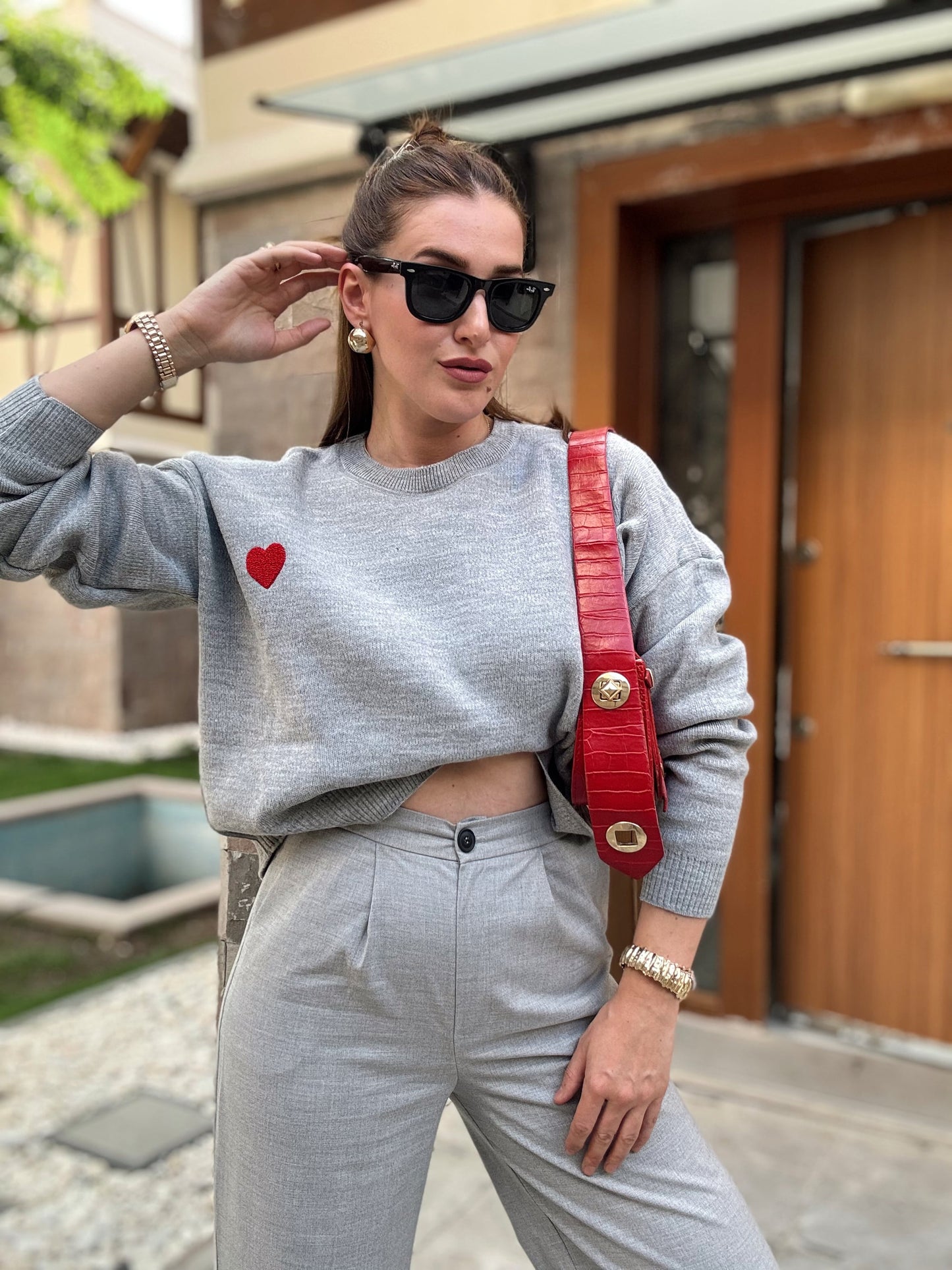 Kalp Aplikeli Crop Kazak - GRİ