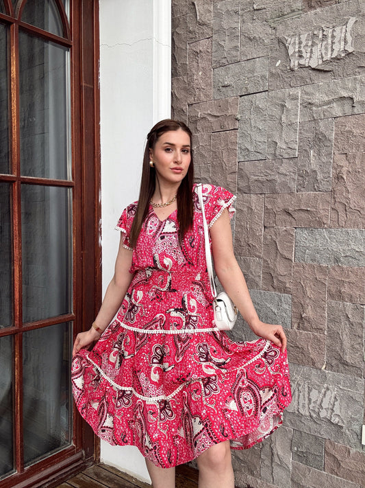 V yaka kol işleme detaylı elbise PEMBE