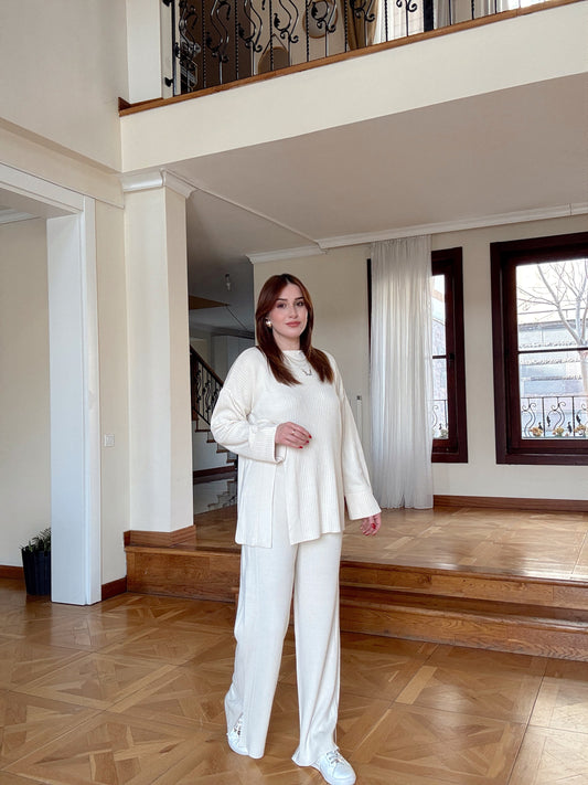 3 Düğmeli yanı yırtmaçlı triko takım-LATTE