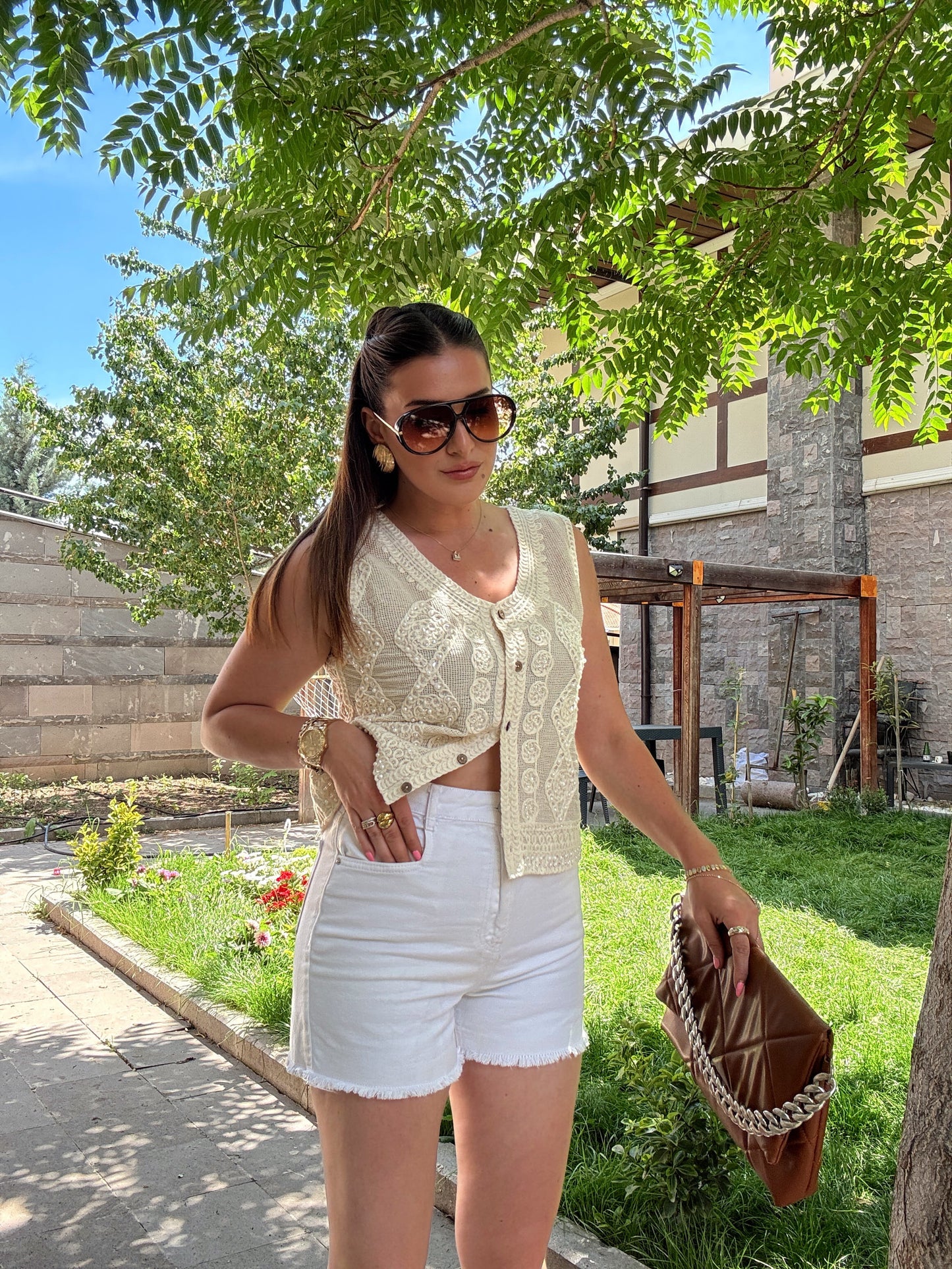 Taş işleme örgü yelek Bej
