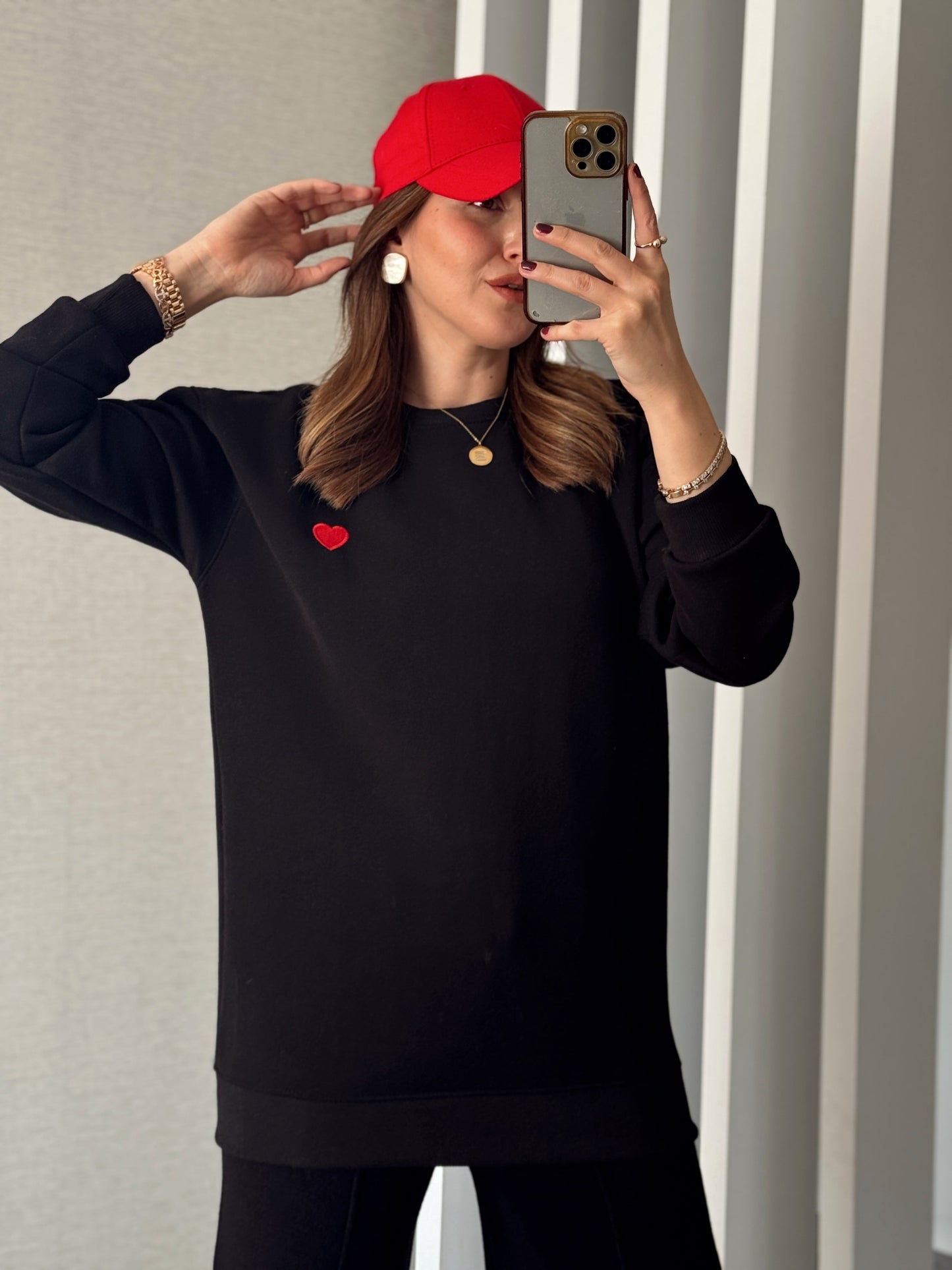 Kalp Nakış 3 İplik Şardonlu Sweatshirt - SİYAH