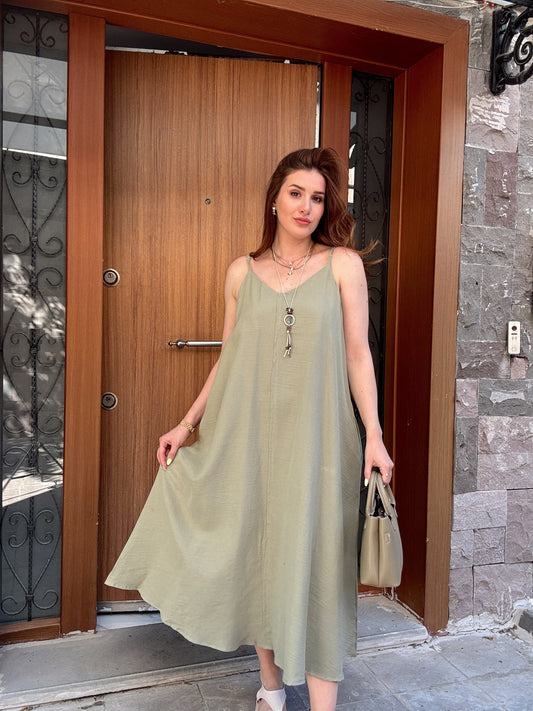Kolye aksesuar detaylı keten elbise YEŞİL