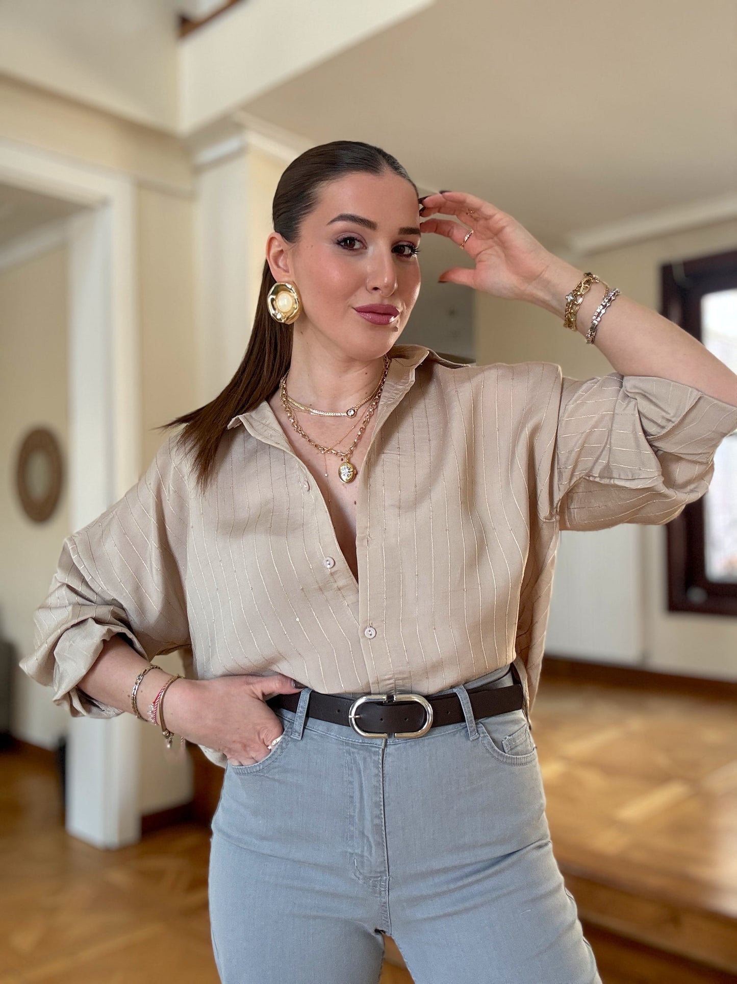 5 Düğme pullu gömlek Bej