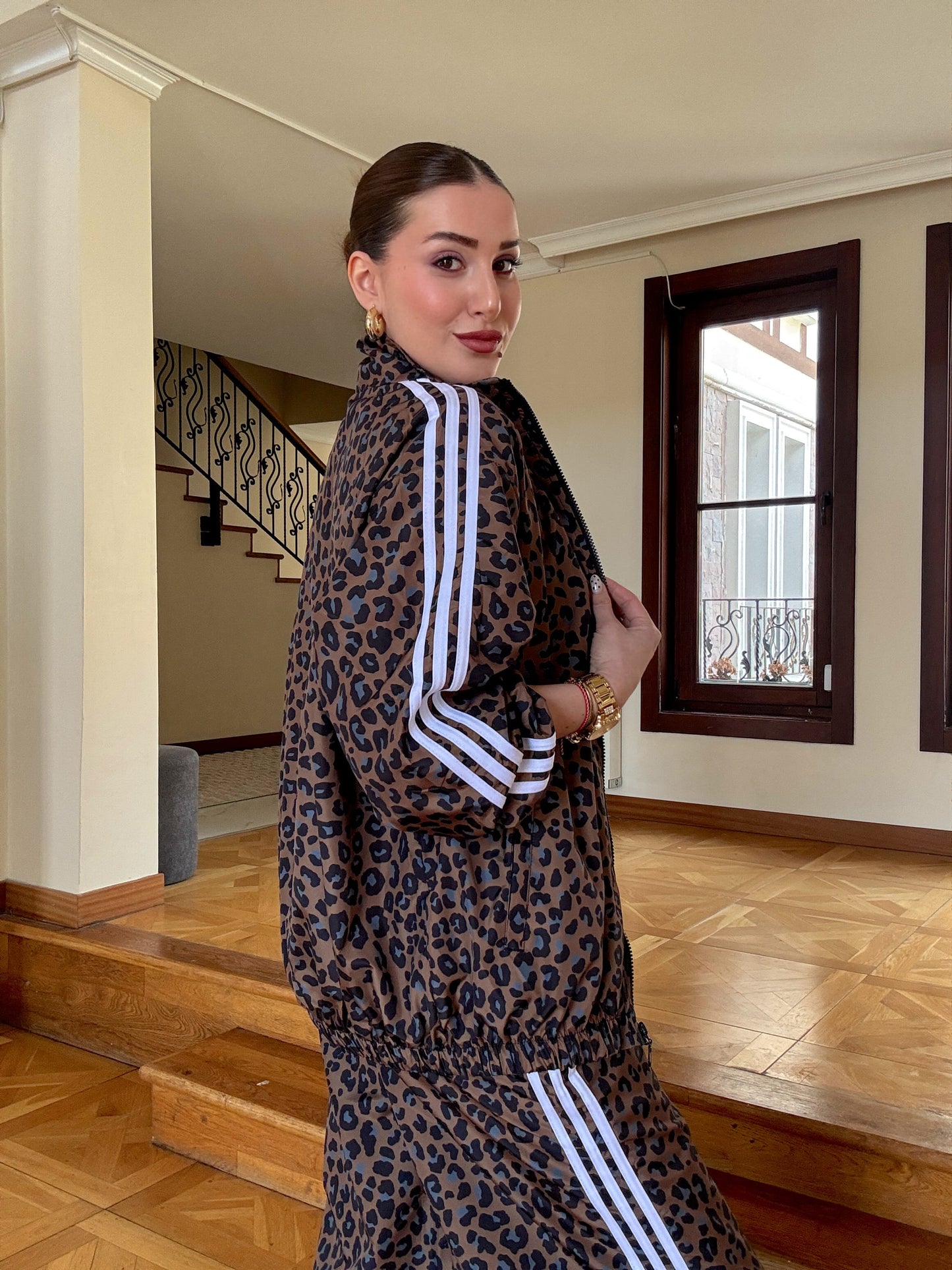 Şeritli Leopar Takım Kahve