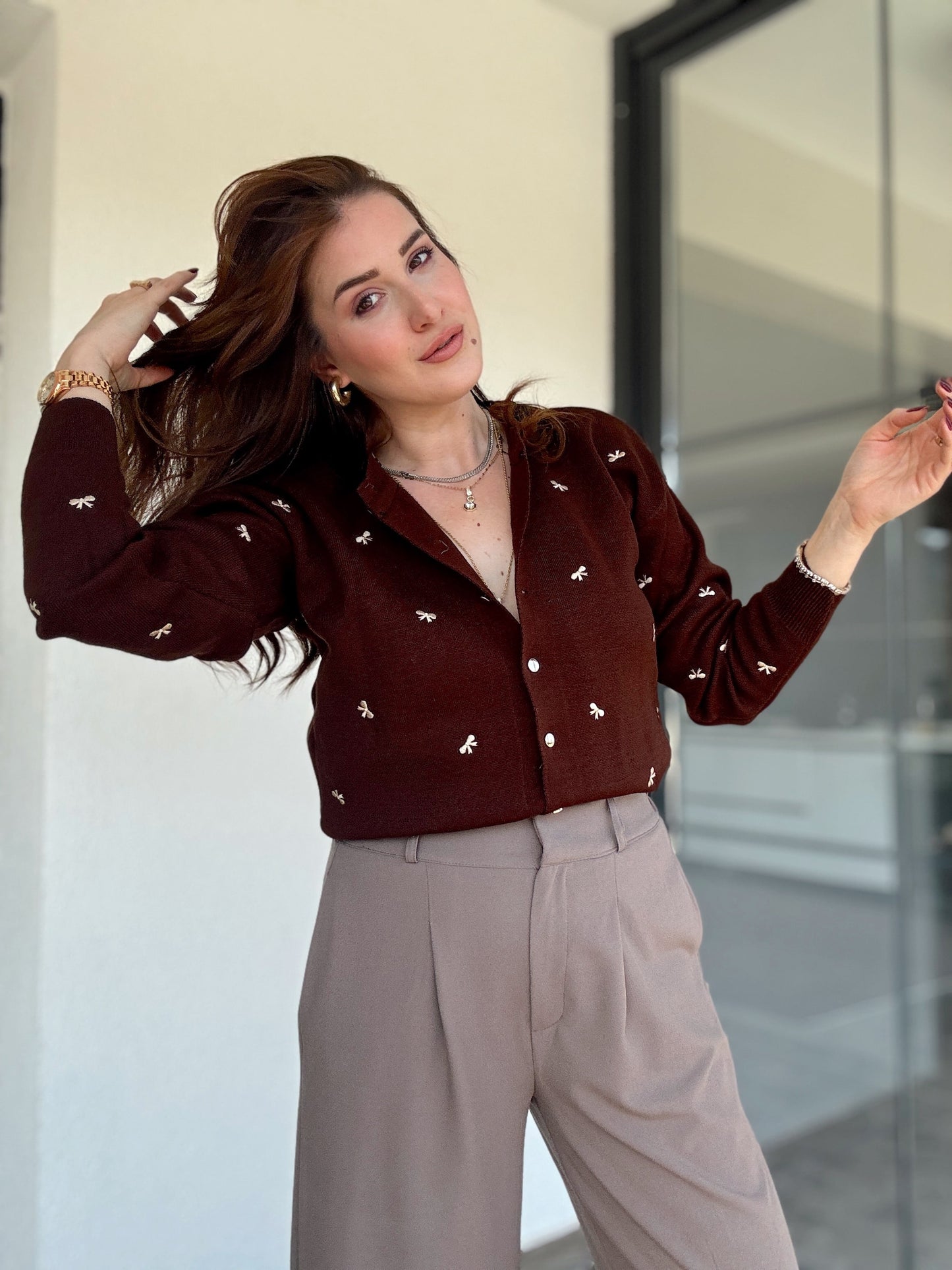 Kurdele nakış işlemeli hırka KAHVERENGİ