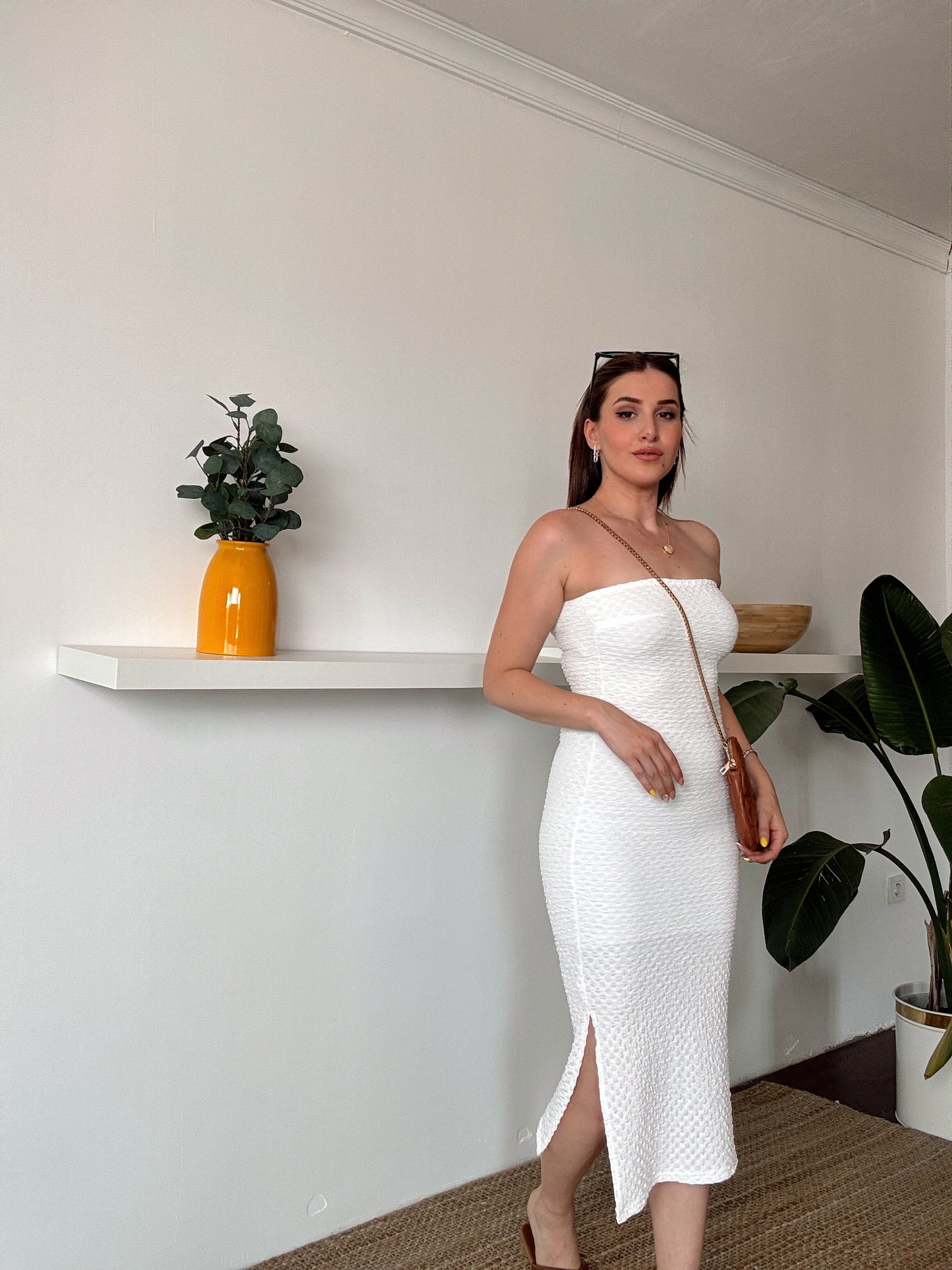 BEYDA straplez yırtmaçlı astarlı elbise BEYAZ