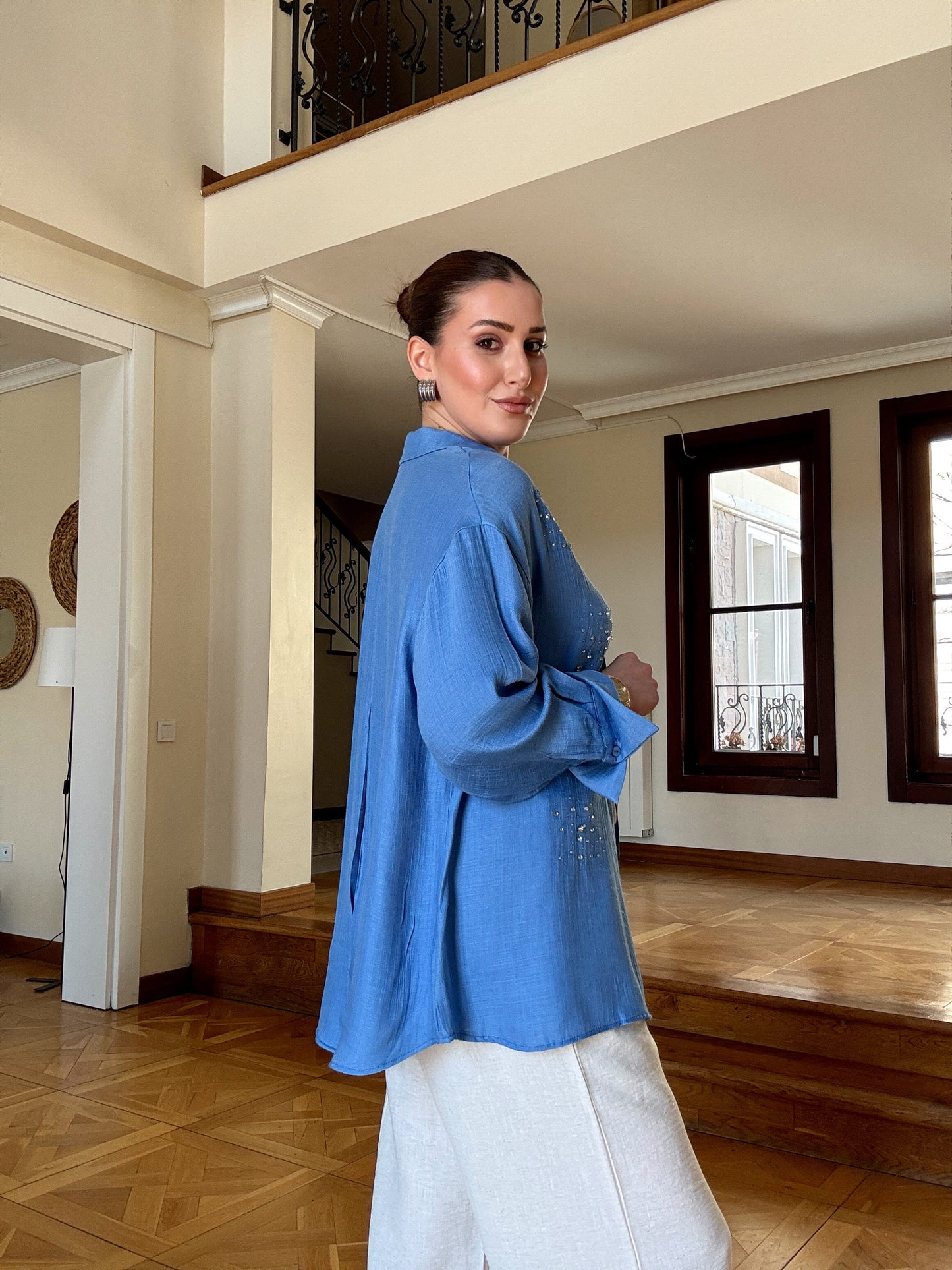 Keten kumaş taşlı oversize gömlek MAVİ