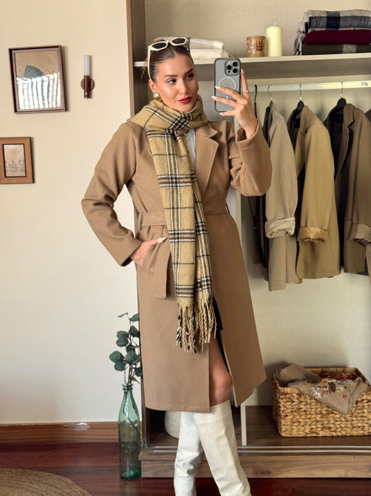 Beli kuşaklı uzun kaşe kaban Camel