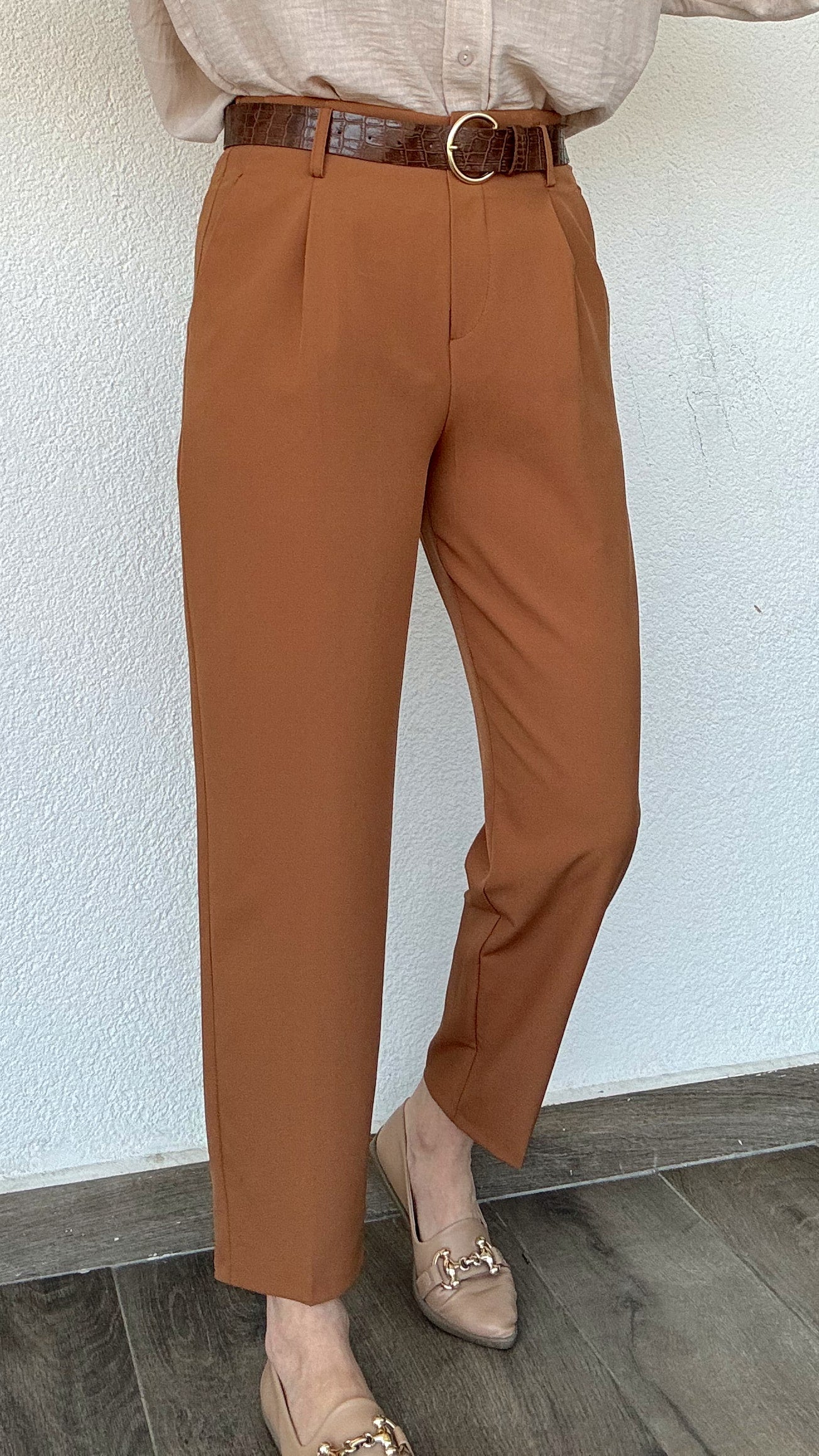 Kemerli Dar Paça Pantolon - TABA