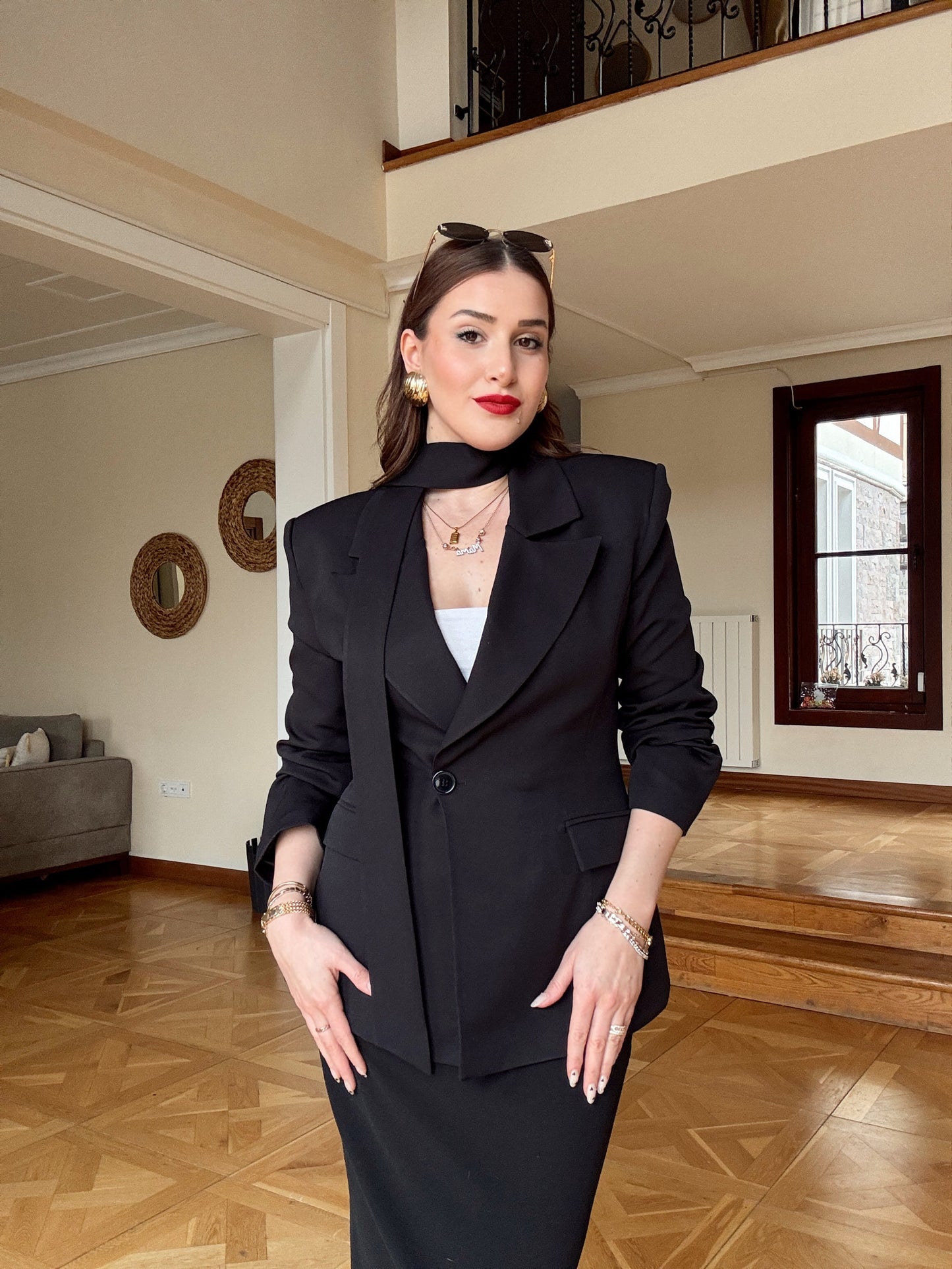 Fular Detaylı Ceket-SİYAH