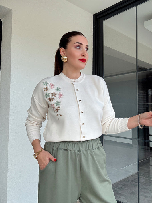 Papatya çiçekli hırka Latte