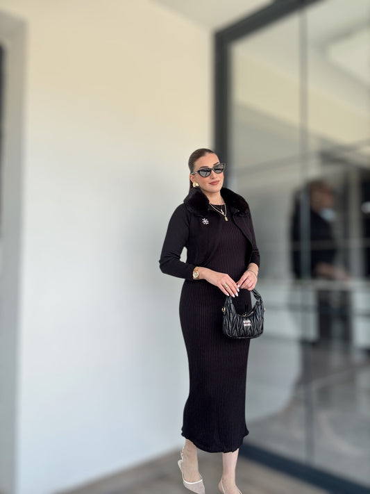Yaka Peluş Taşlı Jile Takım Siyah
