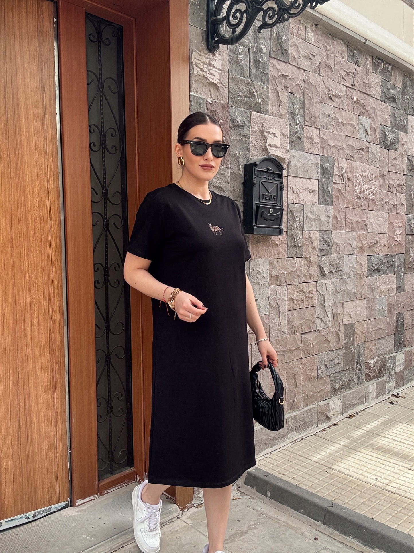 Leopar nakış işlemeli basic elbise SİYAH