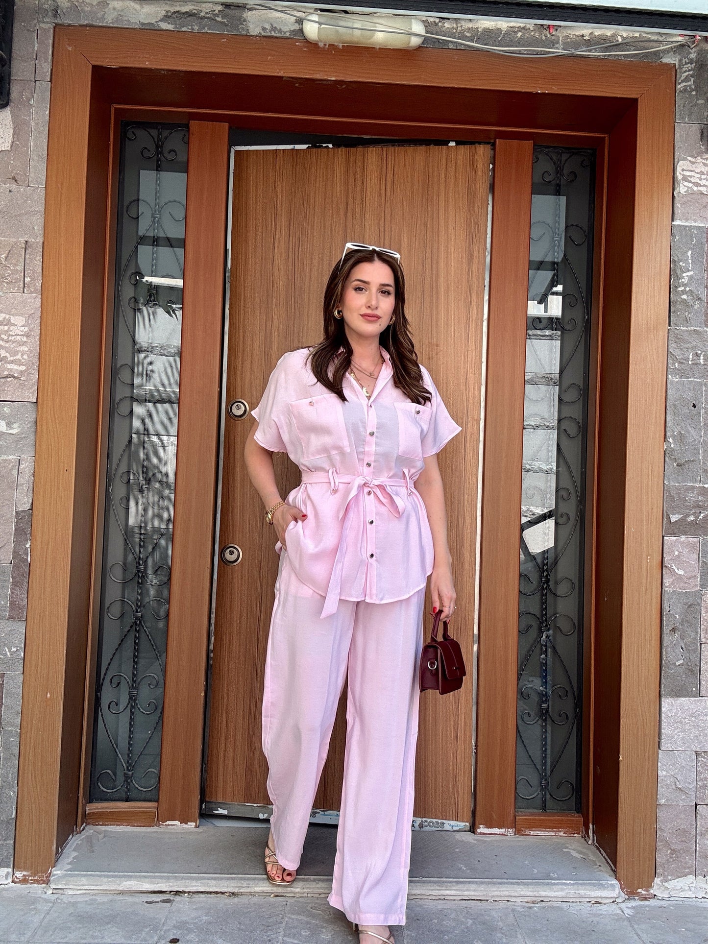 Kısa kollu polo yaka kemerli takım PEMBE